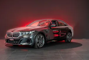 BMW 520i M Sport / Rückfahrkamera / El. Sitze