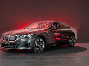 BMW 520i M Sport / Rückfahrkamera / El. Sitze