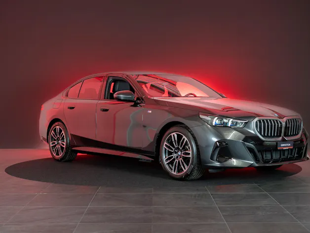 BMW 520i M Sport / Rückfahrkamera / El. Sitze