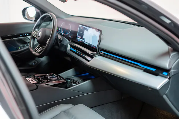 BMW 520i M Sport / Rückfahrkamera / El. Sitze