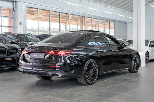 MERCEDES-BENZ E 450 d AMG Line 4matic / Hyperscreen / Panorama / 360°Kamera