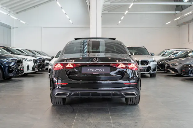MERCEDES-BENZ E 450 d AMG Line 4matic / Hyperscreen / Panorama / 360°Kamera