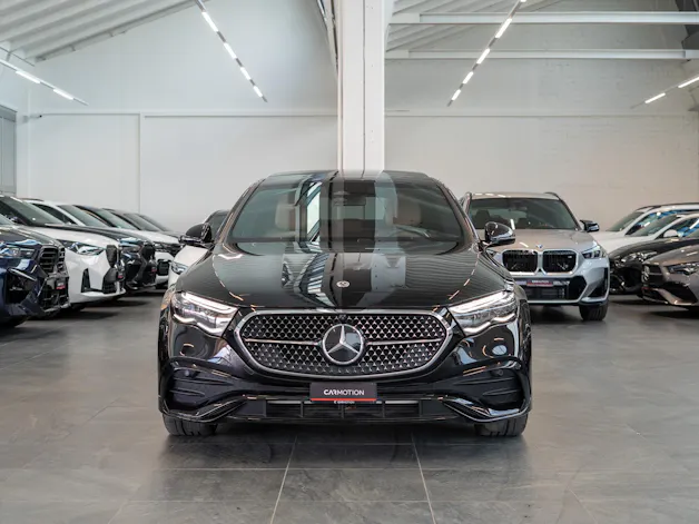 MERCEDES-BENZ E 450 d AMG Line 4matic / Hyperscreen / Panorama / 360°Kamera