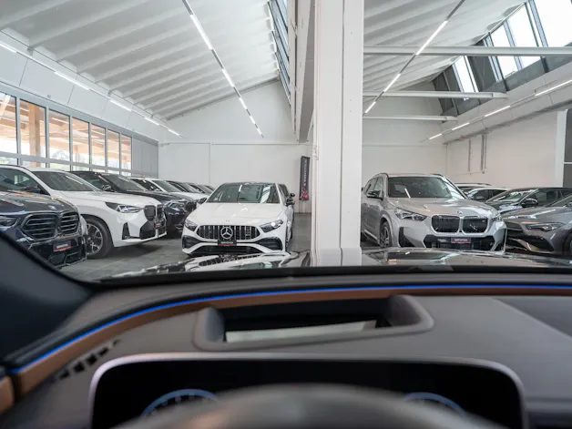 MERCEDES-BENZ E 450 d AMG Line 4matic / Hyperscreen / Panorama / 360°Kamera