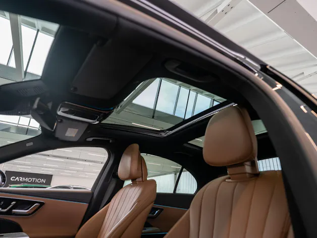 MERCEDES-BENZ E 450 d AMG Line 4matic / Hyperscreen / Panorama / 360°Kamera