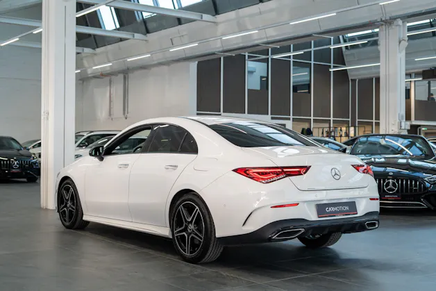MERCEDES-BENZ CLA 200 d AMG Line 4matic Ambiente-Beleuchtung / Sitzheizung / Navi