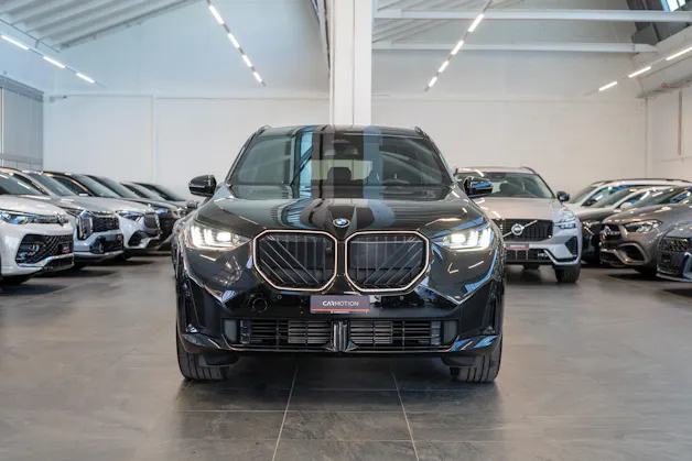 BMW X3 40d xDrive / Iconic Glow / Head-Up Display / Harman Kardon