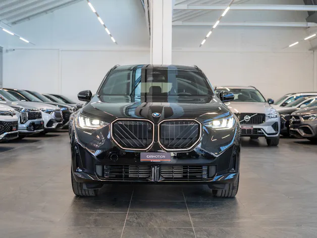 BMW X3 40d xDrive / Iconic Glow / Head-Up Display / Harman Kardon