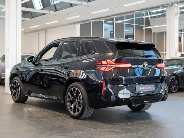 BMW X3 40d xDrive / Iconic Glow / Head-Up Display / Harman Kardon