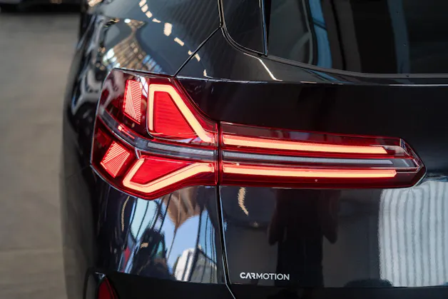 BMW X3 40d xDrive / Iconic Glow / Head-Up Display / Harman Kardon