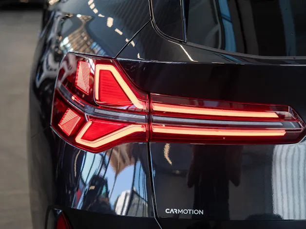 BMW X3 40d xDrive / Iconic Glow / Head-Up Display / Harman Kardon