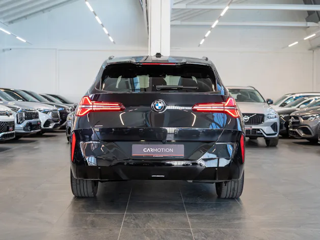 BMW X3 40d xDrive / Iconic Glow / Head-Up Display / Harman Kardon