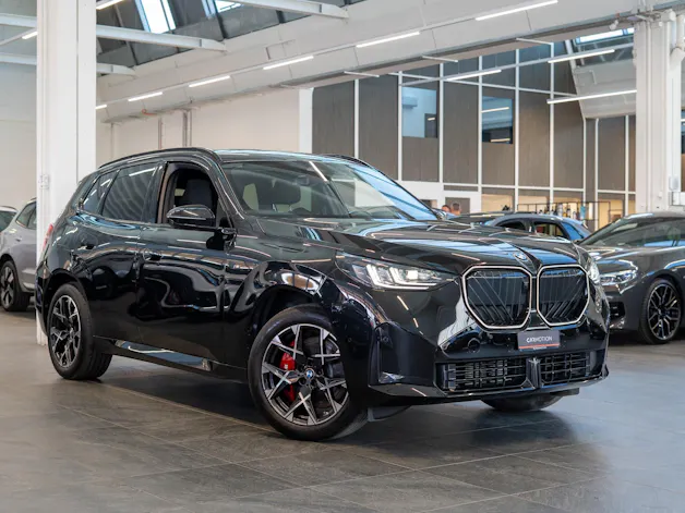 BMW X3 40d xDrive / Iconic Glow / Head-Up Display / Harman Kardon