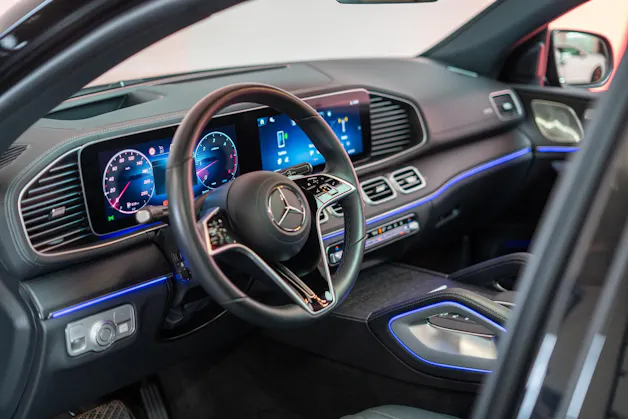 MERCEDES-BENZ GLE 450 d AMG Line 4matic Coupé / Panorama-Glasdach / Sitzlüftung / 360°Kamera