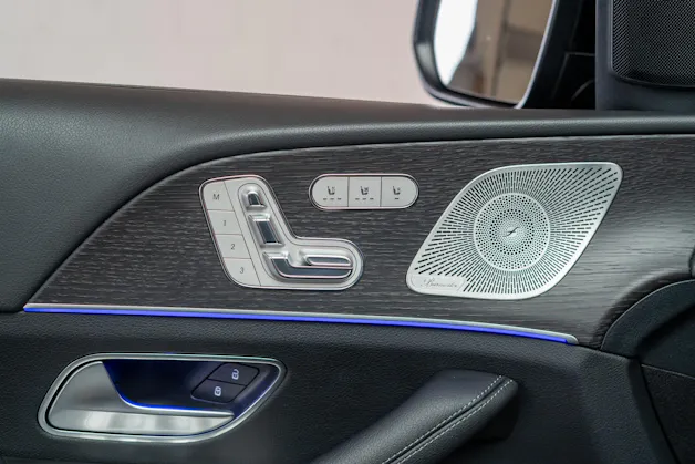 MERCEDES-BENZ GLE 450 d AMG Line 4matic Coupé / Panorama-Glasdach / Sitzlüftung / 360°Kamera