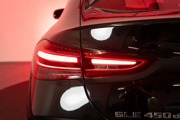 MERCEDES-BENZ GLE 450 d AMG Line 4matic Coupé / Panorama-Glasdach / Sitzlüftung / 360°Kamera