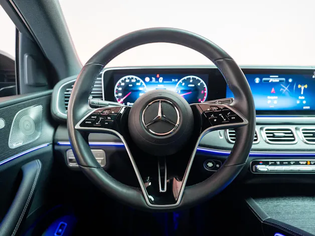 MERCEDES-BENZ GLE 450 d AMG Line 4matic Coupé / Panorama-Glasdach / Sitzlüftung / 360°Kamera