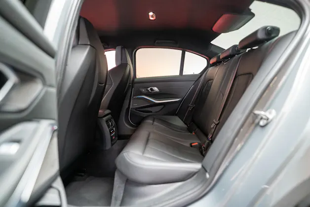 BMW M3 Competition xDrive / LCI / Head-Up / Harman Kardon / Carbon Interieu