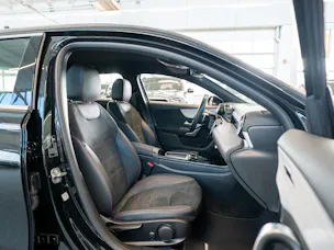 MERCEDES-BENZ A 200 d AMG Line Limousine / Facelift / Rückfahrkamera / Ambientebeleuchtung