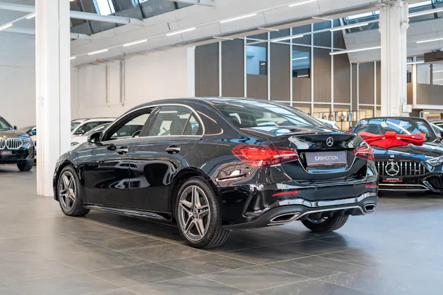 MERCEDES-BENZ A 200 d AMG Line Limousine / Facelift / Rückfahrkamera / Ambientebeleuchtung