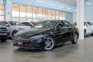 MERCEDES-BENZ A 200 d AMG Line Limousine / Facelift / Rückfahrkamera / Ambientebeleuchtung