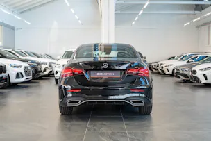MERCEDES-BENZ A 200 d AMG Line Limousine / Facelift / Rückfahrkamera / Ambientebeleuchtung