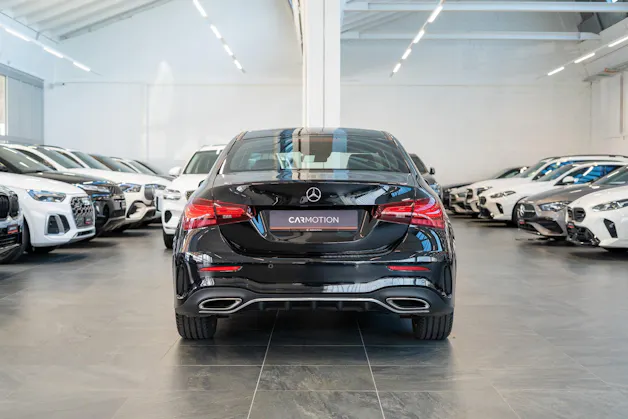 MERCEDES-BENZ A 200 d AMG Line Limousine / Facelift / Rückfahrkamera / Ambientebeleuchtung