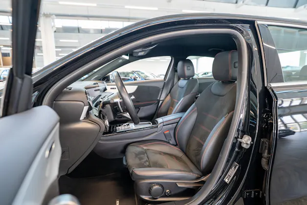 MERCEDES-BENZ A 200 d AMG Line Limousine / Facelift / Rückfahrkamera / Ambientebeleuchtung