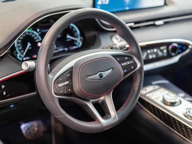 Genesis GV70 2.5T Sport / Panorama-Glasdach / Massage-Sitze / 360°Kamera