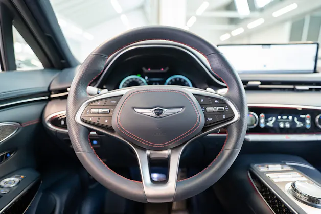 Genesis GV70 2.5T Sport / Panorama-Glasdach / Massage-Sitze / 360°Kamera