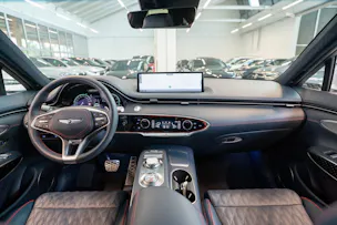 Genesis GV70 2.5T Sport / Panorama-Glasdach / Massage-Sitze / 360°Kamera