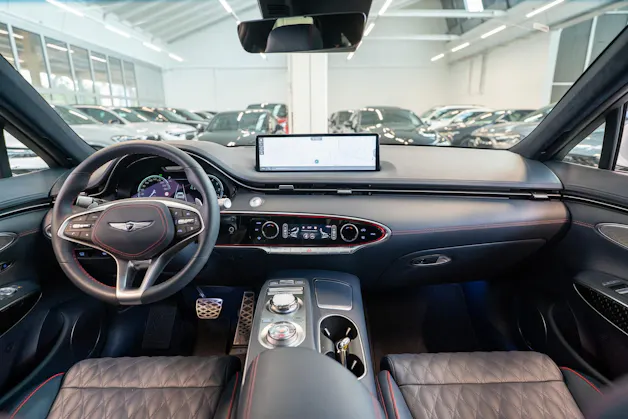 Genesis GV70 2.5T Sport / Panorama-Glasdach / Massage-Sitze / 360°Kamera