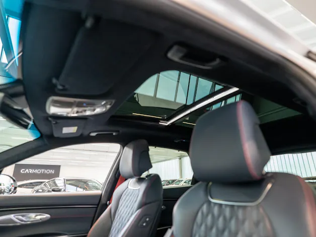 Genesis GV70 2.5T Sport / Panorama-Glasdach / Massage-Sitze / 360°Kamera