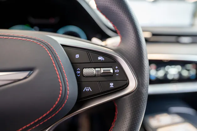 Genesis GV70 2.5T Sport / Panorama-Glasdach / Massage-Sitze / 360°Kamera