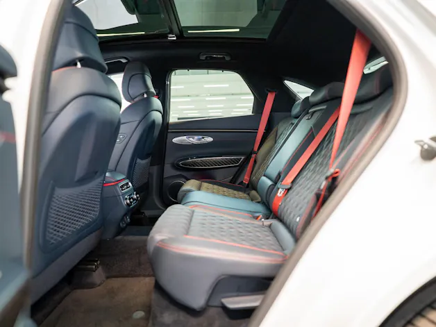 Genesis GV70 2.5T Sport / Panorama-Glasdach / Massage-Sitze / 360°Kamera