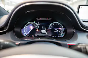 Genesis GV70 2.5T Sport / Panorama-Glasdach / Massage-Sitze / 360°Kamera
