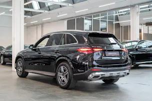 MERCEDES-BENZ GLC 300 d AMG Line 4matic / Rückfahrkamera / el.Sitze / Ambientebeleuchtung
