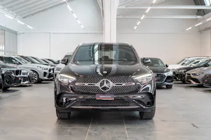MERCEDES-BENZ GLC 300 d AMG Line 4matic / Rückfahrkamera / el.Sitze / Ambientebeleuchtung