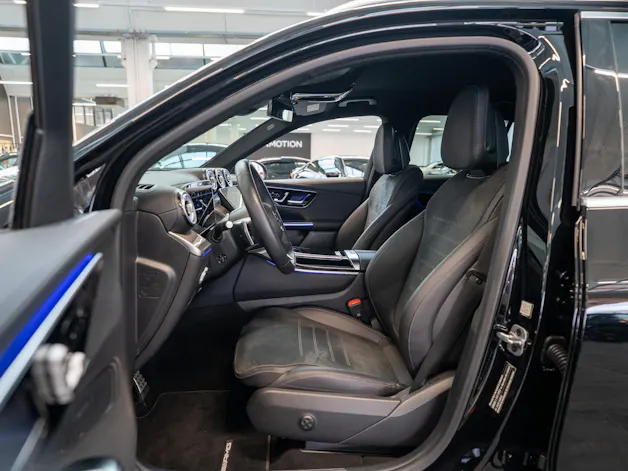 MERCEDES-BENZ GLC 300 d AMG Line 4matic / Rückfahrkamera / el.Sitze / Ambientebeleuchtung