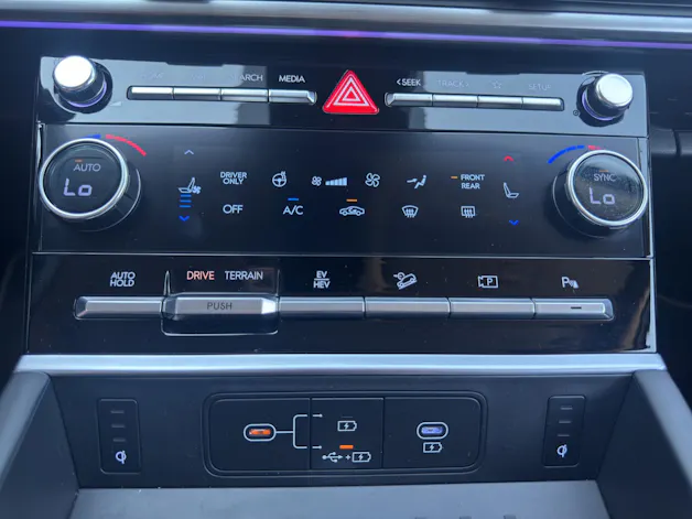 HYUNDAI Santa Fe 1.6 T-GDi PHEV Vertex 4WD Automatic 7 places