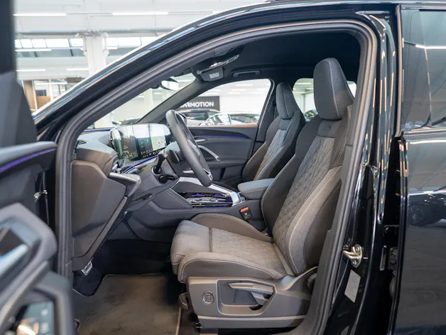 AUDI Q5 2.0 40 TFSI quattro S-Tronic S-Line / Rückfahrkamera / Navi / Sportsitze
