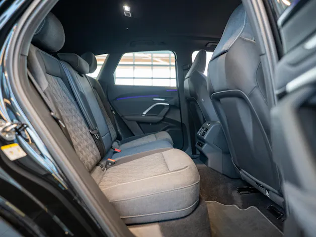AUDI Q5 2.0 40 TFSI quattro S-Tronic S-Line / Rückfahrkamera / Navi / Sportsitze