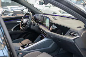 AUDI Q5 2.0 40 TFSI quattro S-Tronic S-Line / Rückfahrkamera / Navi / Sportsitze