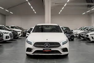 MERCEDES-BENZ A 180 d AMG Line Limousine / Rückfahrkamera / Ambientebeleuchtung / Sitzheizung
