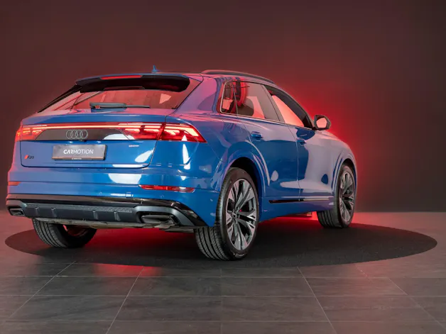 AUDI Q8 SUV 3.0 50 TDI quattro T-Tronic / S-Line / Panorama / 360°Kamera / Audi-Exclusive