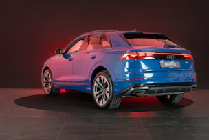 AUDI Q8 SUV 3.0 50 TDI quattro T-Tronic / S-Line / Panorama / 360°Kamera / Audi-Exclusive