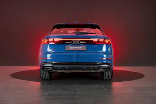 AUDI Q8 SUV 3.0 50 TDI quattro T-Tronic / S-Line / Panorama / 360°Kamera / Audi-Exclusive