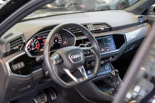 AUDI RS Q3 Sportback 2.5 TFSI quattro S-Tronic / Sportsitze / Rückfahrkamera / el. Sitze