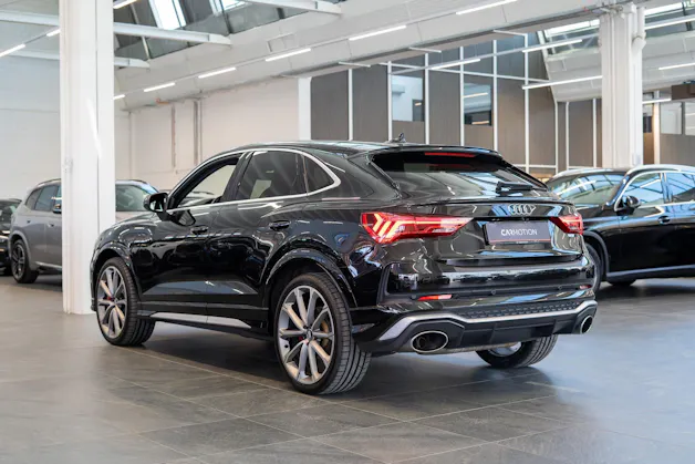 AUDI RS Q3 Sportback 2.5 TFSI quattro S-Tronic / Sportsitze / Rückfahrkamera / el. Sitze