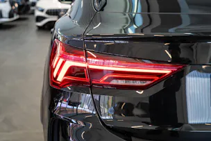 AUDI RS Q3 Sportback 2.5 TFSI quattro S-Tronic / Sportsitze / Rückfahrkamera / el. Sitze